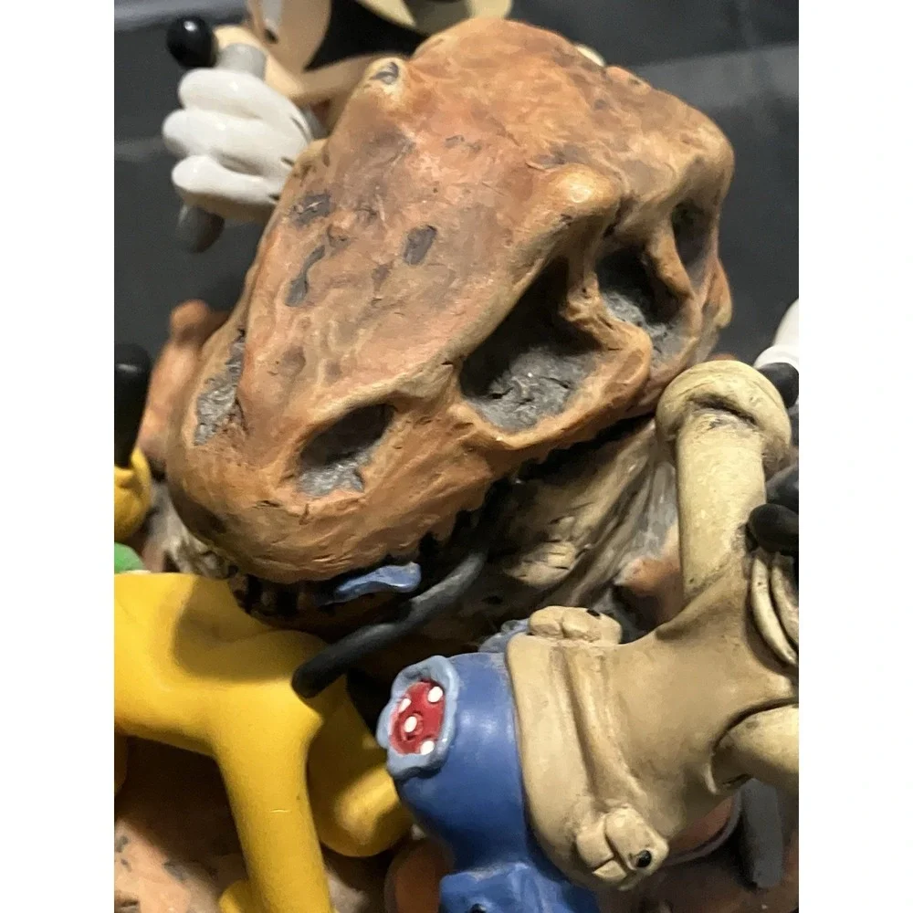 Disney Animal Kingdom Big Dig In The Boneyard Dinosaur Mickey Mouse Goofy Clock